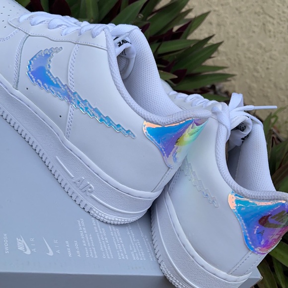 NIKE AIR FORCE 1 LV8 ‘DIGITAL SWOOSH’ WMNS - Picture 15 of 16